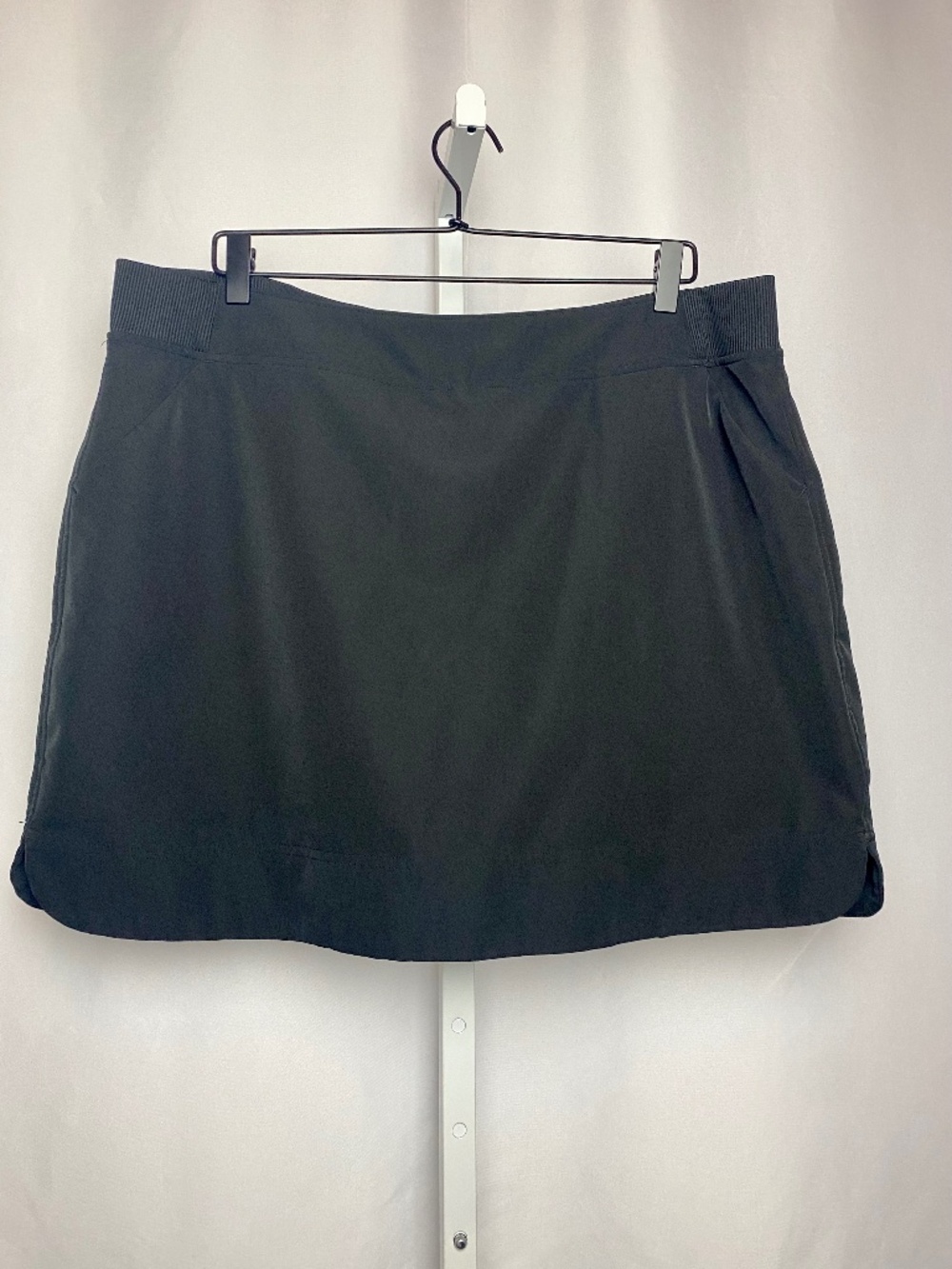 32 Degrees Cool Womenʻs Plus Size Black Athletic Pull On Skort